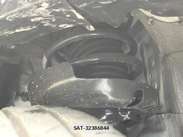 Toyota PRIUS 2025-07 8146426-19