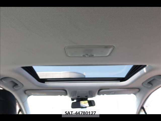 Toyota PRIUS 2021-11 8146452-9