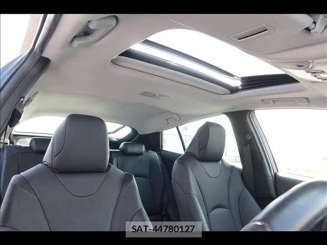 Toyota PRIUS 2021-11 8146452-12
