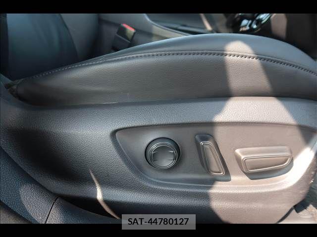 Toyota PRIUS 2021-11 8146452-23