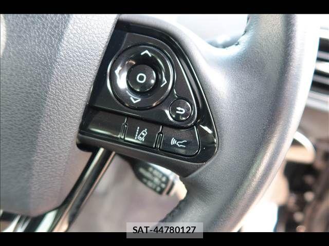 Toyota PRIUS 2021-11 8146452-28