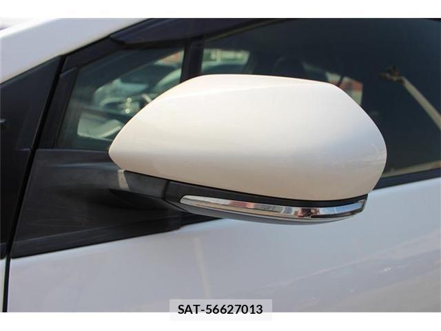 Toyota PRIUS 2018-06 8146461-17