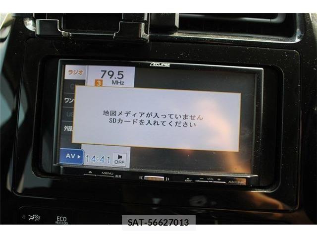Toyota PRIUS 2018-06 8146461-1