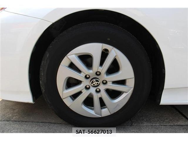 Toyota PRIUS 2018-06 8146461-22
