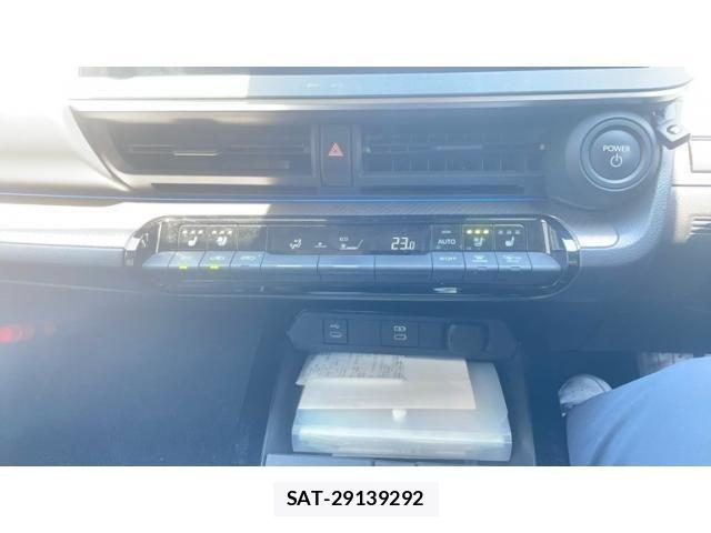 Toyota PRIUS 2024-04 8146455-15