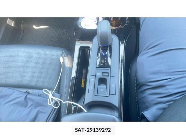 Toyota PRIUS 2024-04 8146455-16