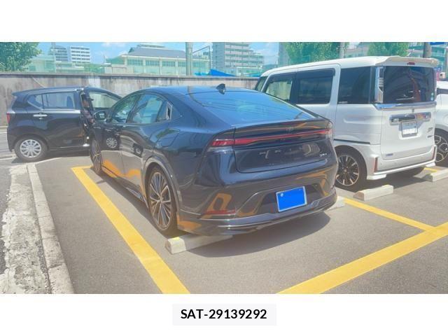 Toyota PRIUS 2024-04 8146455-2