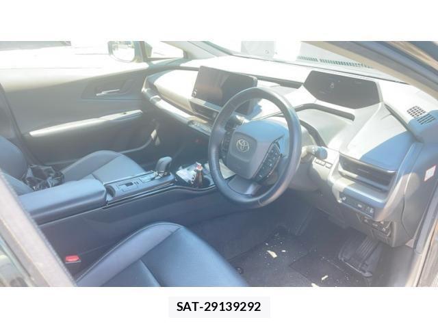 Toyota PRIUS 2024-04 8146455-8