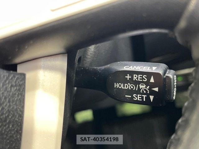 Toyota PRIUS 2016-01 8146458-5