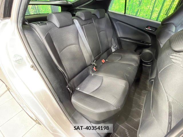 Toyota PRIUS 2016-01 8146458-8