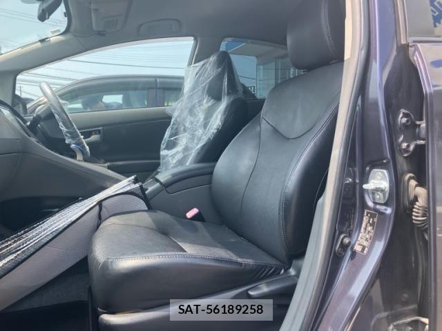Toyota PRIUS 2011-02 8146472-11