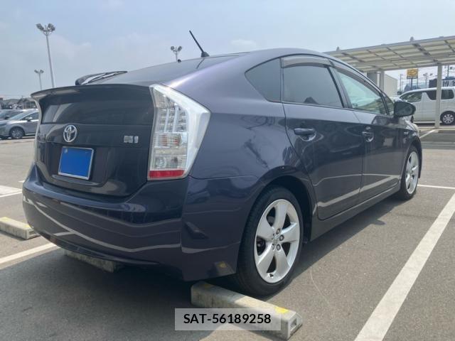 Toyota PRIUS 2011-02 8146472-3