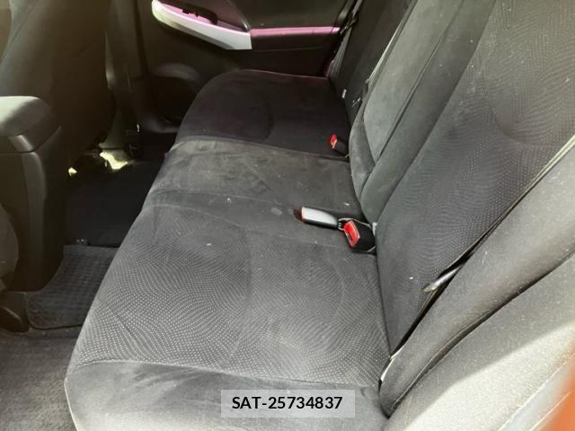 Toyota PRIUS 2012-06 8146474-17