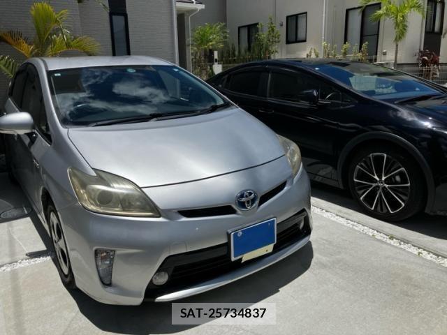 Toyota PRIUS 2012-06 8146474-2