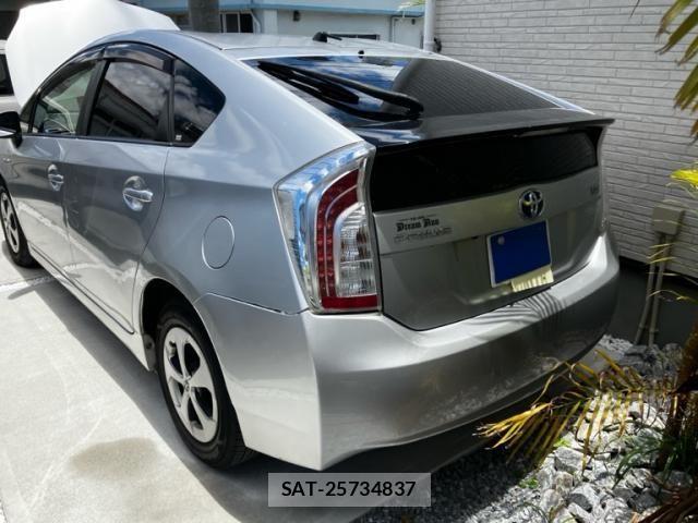 Toyota PRIUS 2012-06 8146474-5