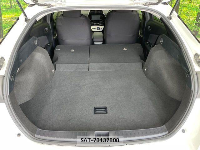 Toyota PRIUS 2017-12 8146457-9