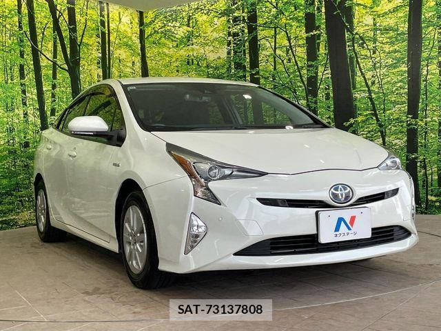 Toyota PRIUS 2017-12 8146457-15