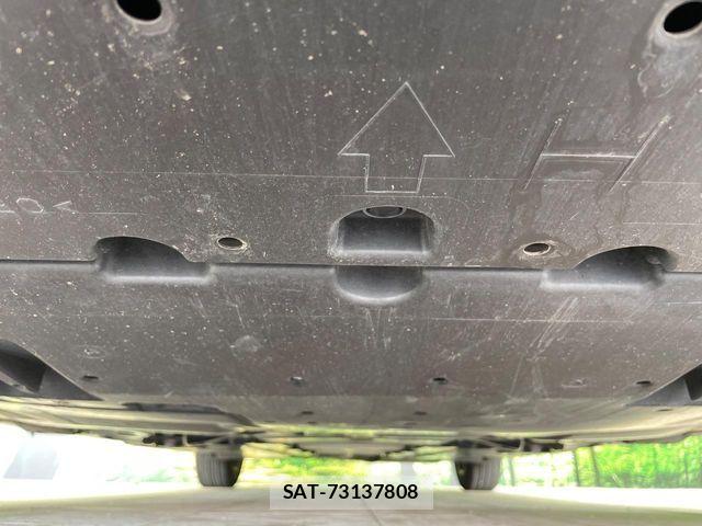Toyota PRIUS 2017-12 8146457-18