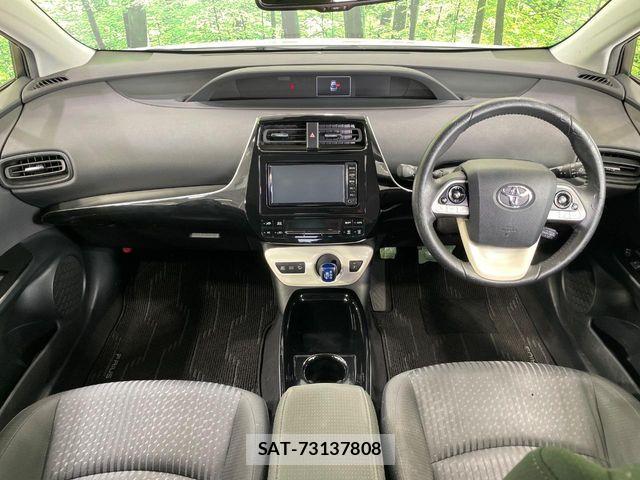 Toyota PRIUS 2017-12 8146457-1