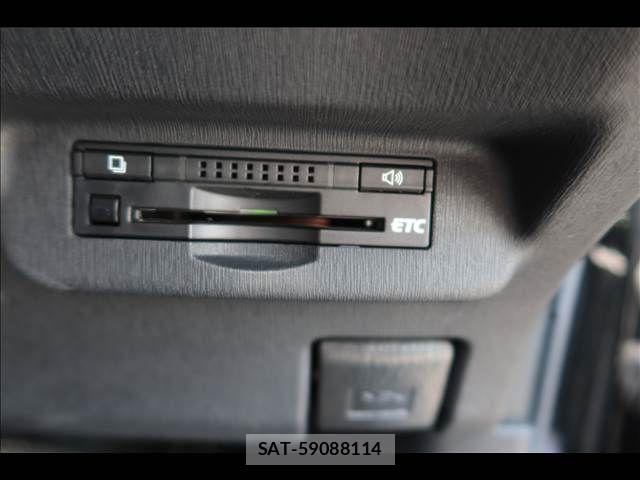 Toyota PRIUS 2013-08 8146467-21