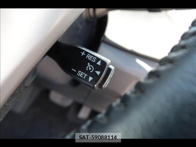 Toyota PRIUS 2013-08 8146467-28