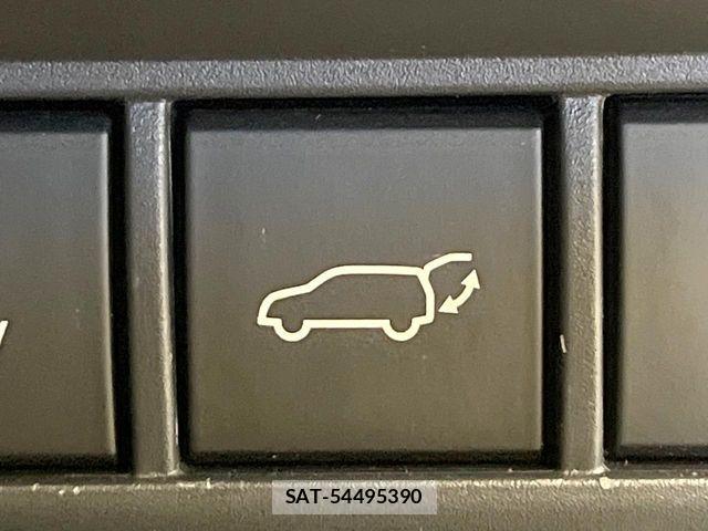 Toyota PRIUS 2023-05 8146447-6