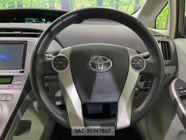Toyota PRIUS 2015-02 8146464-10