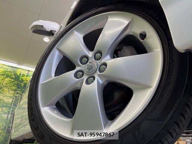 Toyota PRIUS 2015-02 8146464-12