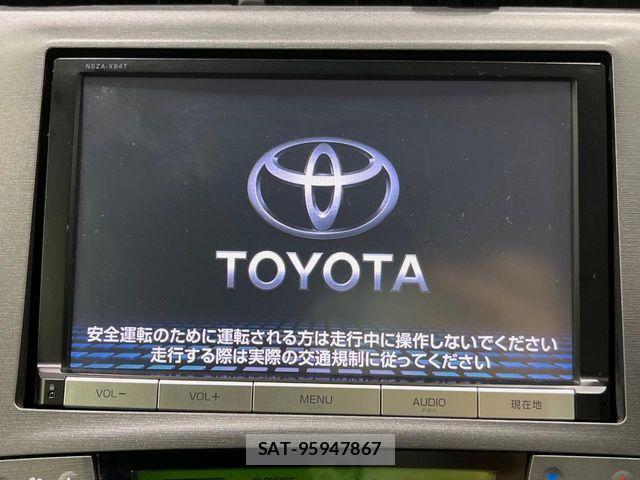 Toyota PRIUS 2015-02 8146464-2