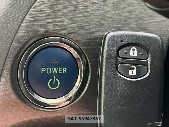 Toyota PRIUS 2015-02 8146464-4