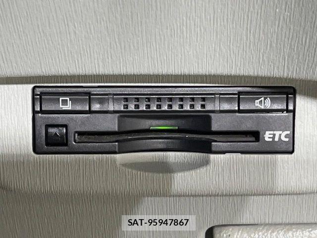 Toyota PRIUS 2015-02 8146464-5