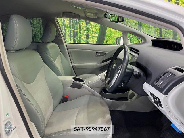 Toyota PRIUS 2015-02 8146464-7