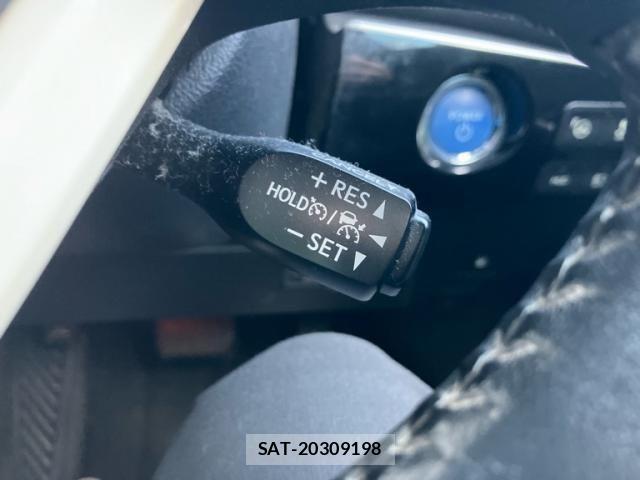 Toyota PRIUS 2016-03 8146466-16