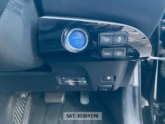 Toyota PRIUS 2016-03 8146466-17