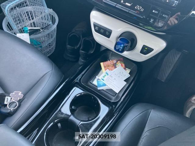Toyota PRIUS 2016-03 8146466-21