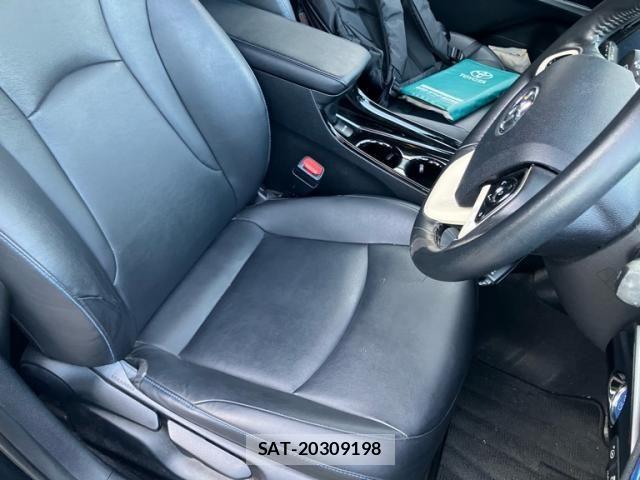 Toyota PRIUS 2016-03 8146466-24