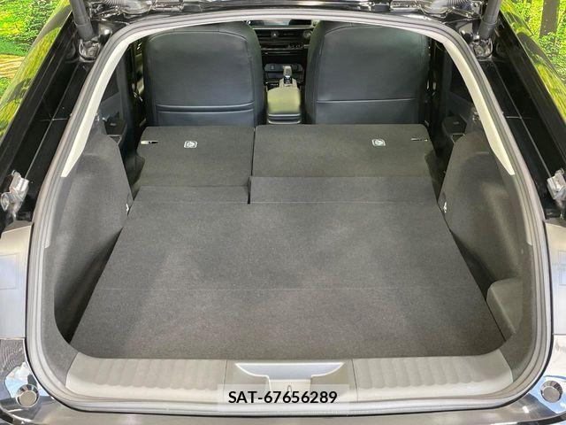 Toyota PRIUS 2023-11 8146446-9