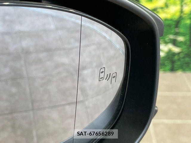 Toyota PRIUS 2023-11 8146446-6