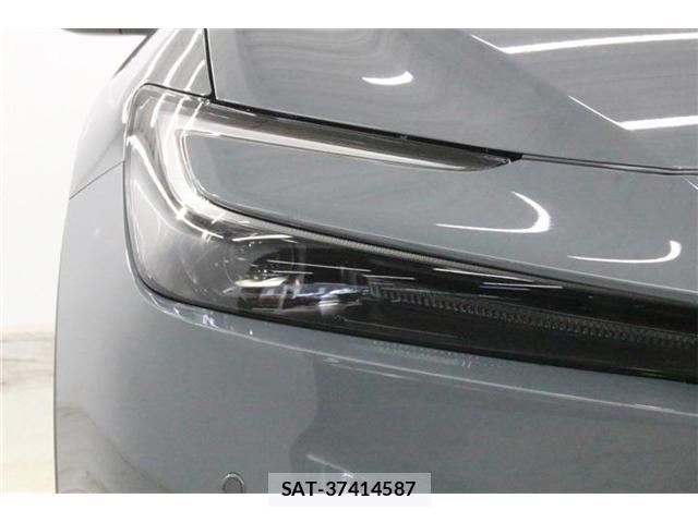 Toyota PRIUS 2023-02 8146453-11