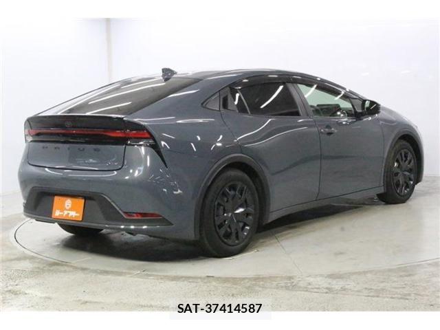 Toyota PRIUS 2023-02 8146453-4