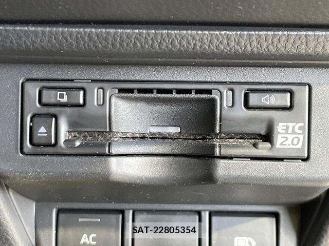 Toyota PRIUS 2023-03 8146454-6