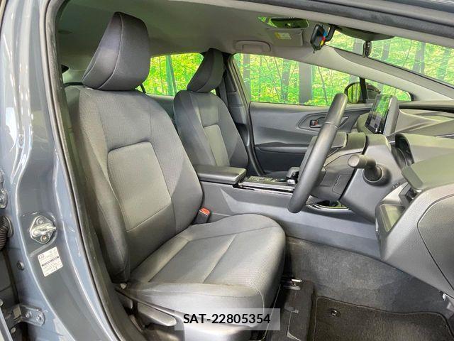 Toyota PRIUS 2023-03 8146454-7