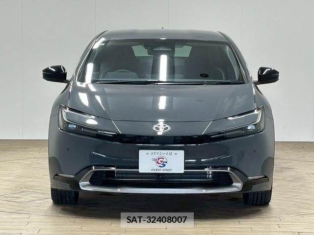 Toyota PRIUS 2023-11 8146437-14