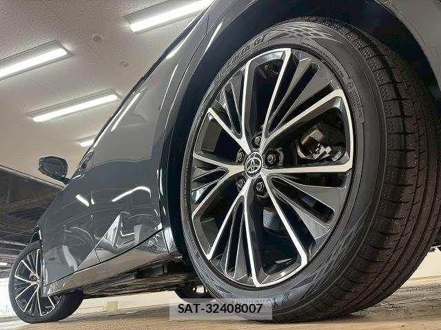 Toyota PRIUS 2023-11 8146437-18