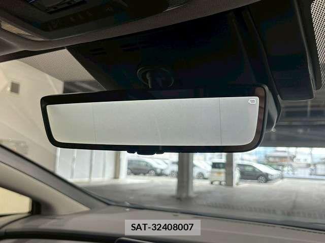 Toyota PRIUS 2023-11 8146437-4