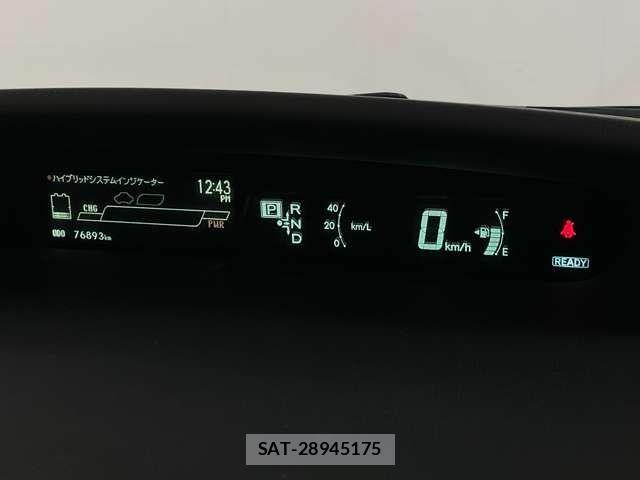 Toyota PRIUS 2012-10 8159034-16