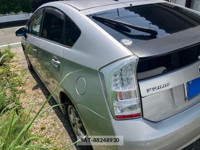 Toyota PRIUS 2010-12 8159045-9