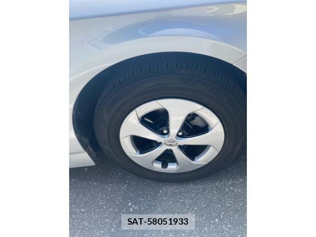 Toyota PRIUS 2015-02 8159033-3