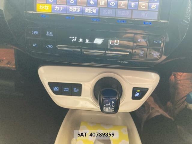 Toyota PRIUS 2016-09 8159037-15