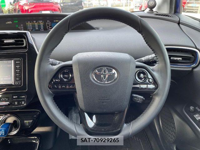 Toyota PRIUS 2017-11 8159027-10
